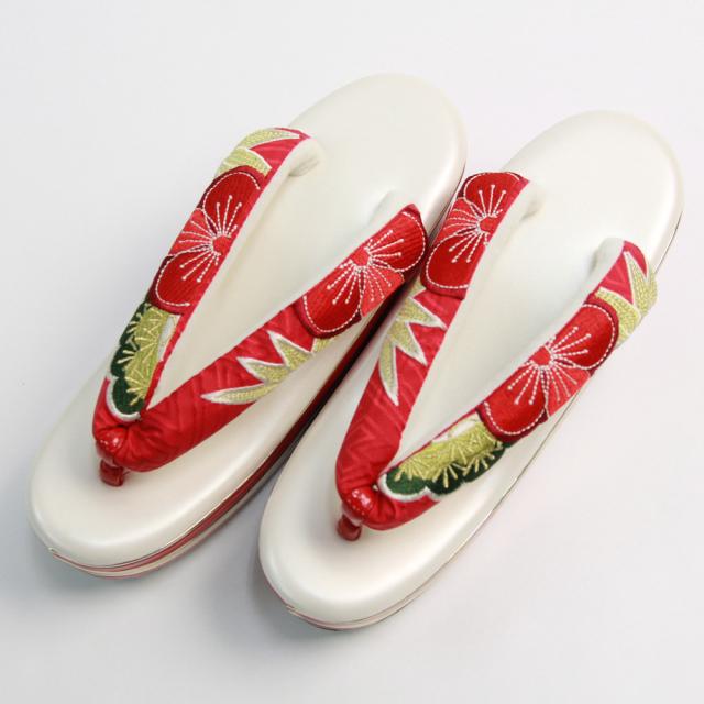 〔zu〕松竹梅刺繍 パール付き 3枚芯草履 赤 フリーサイズ 草履 成人式 厚底 三枚芯 卒業式 ヒール 痛くない 単品 zu〕松竹梅刺繍 パール付き 3枚芯草履 赤 フリーサイズ 草履 成人式 厚底
