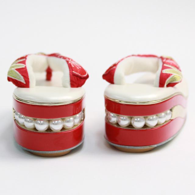 zu〕松竹梅刺繍 パール付き 3枚芯草履 赤 フリーサイズ 草履 成人式