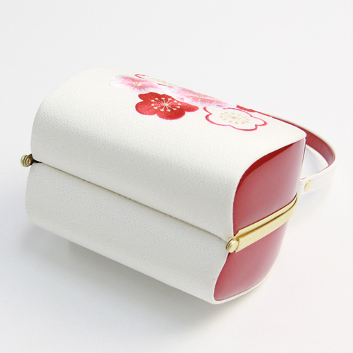 zu〕日本製 成人式 振袖用 合皮バッグ「白地に梅刺繍」ちりめん