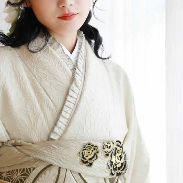 最大20日間レンタル 振袖 レンタル 成人式 白 生成り地に大輪ジャガード振袖24点フルセットレンタル 無地 シンプル モード 1月 流行り フォーマル_8