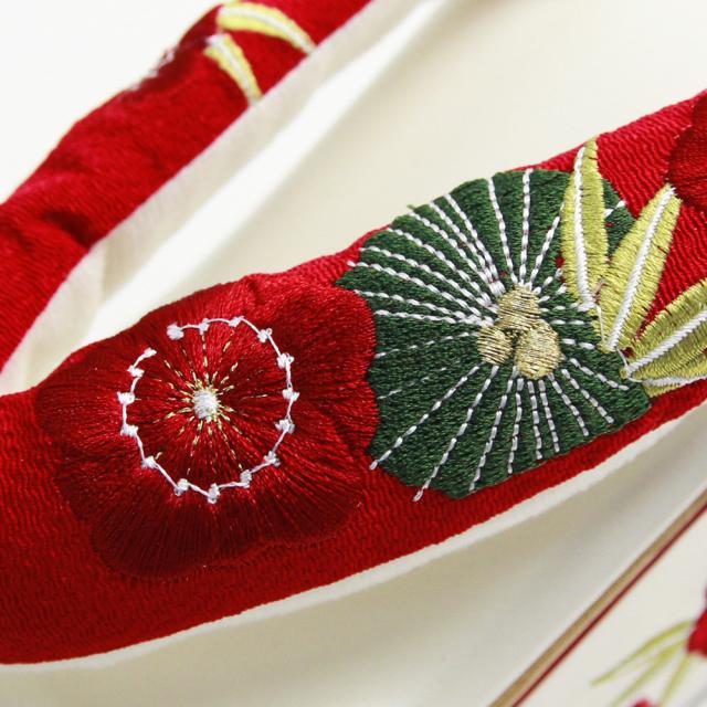 〔zu〕Wa de Modern 振袖 草履 厚底 鶴と松竹梅刺繍 厚底足型フィット草履 赤鼻緒 フリーサイズ 草履 成人式 厚底 卒業式 ヒール 痛くない 単品 〔zu〕Wa de Modern 振袖 草履 厚底 鶴と松竹梅刺繍 厚底足型フィット草履 赤鼻緒 フリーサイズ 草履 成人式 厚底 卒業式 ヒール 痛くない 単品