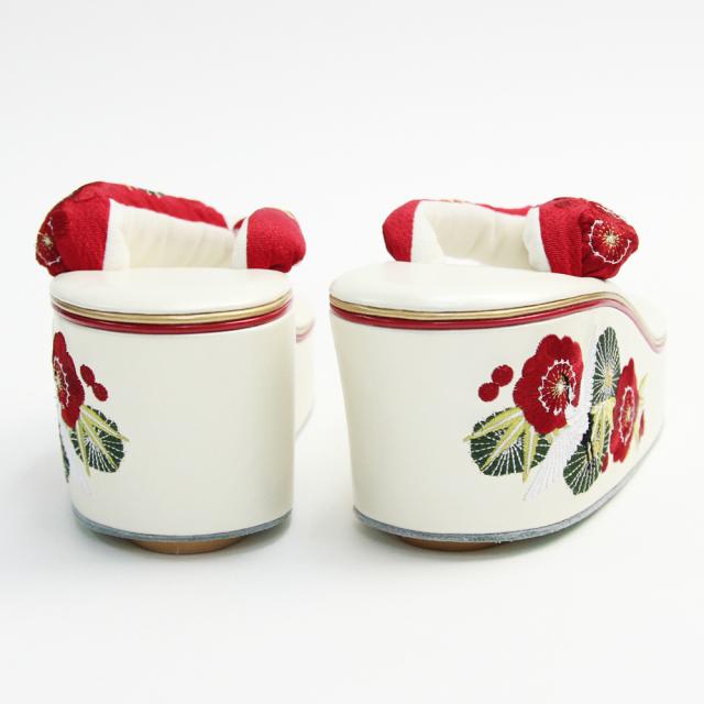 〔zu〕Wa de Modern 振袖 草履 厚底 鶴と松竹梅刺繍 厚底足型フィット草履 赤鼻緒 フリーサイズ 草履 成人式 厚底 卒業式 ヒール 痛くない 単品 〔zu〕Wa de Modern 振袖 草履 厚底 鶴と松竹梅刺繍 厚底足型フィット草履 赤鼻緒 フリーサイズ 草履 成人式 厚底 卒業式 ヒール 痛くない 単品