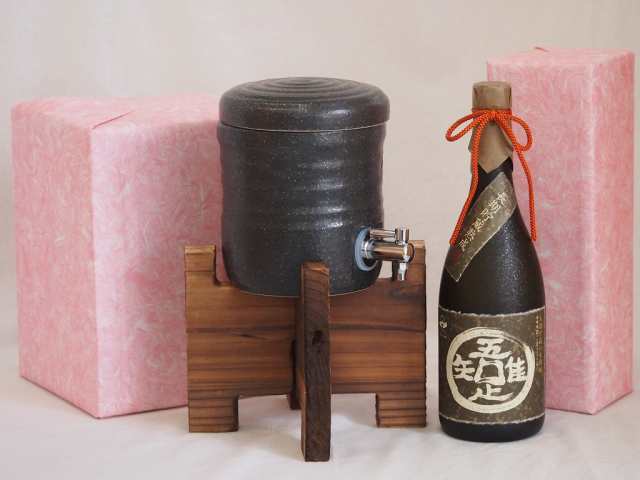 国産美濃焼 焼酎サーバー1200cc木代付セット(13.5×15.5cm 1.6kg)薩摩金山蔵 長期貯蔵芋焼酎 吾唯足知 (鹿児島県) 720ml