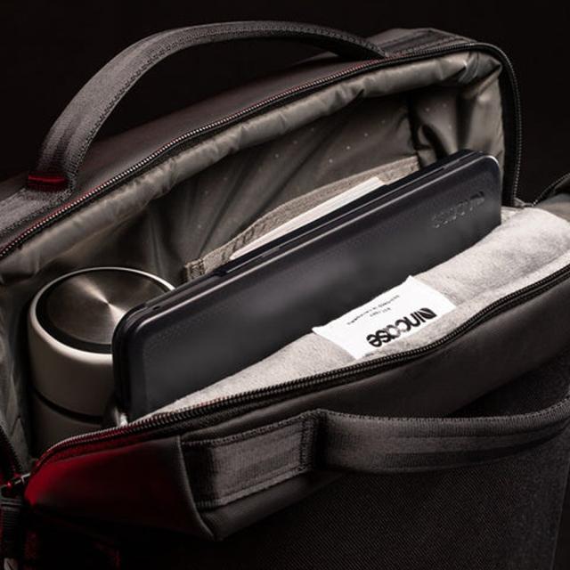 インケース incase A.R.C. Tech Tote エーアールシー テックトート 10.4L メンズ レディース ユニセックス 撥水 ビジネス 通勤 ブラック ネイビー カジュアル バッグ トートバッグ 137213053007 137213053008 137222053004