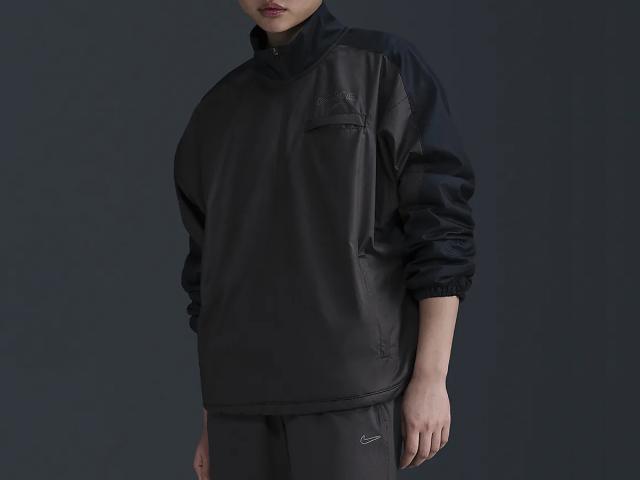 ナイキ NIKE ランニングジャケット レディース ブラック 黒 スポーツ フィットネス 1/2ジップ ハーフジップ ジャケット HQ3238-254