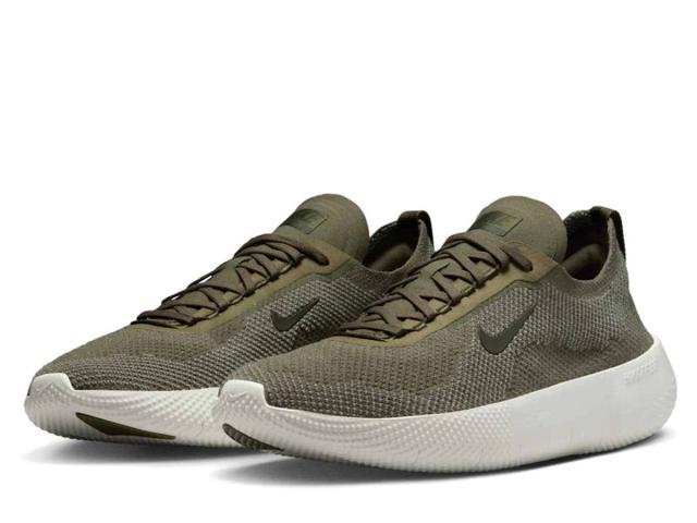 Nike Free ランニングシューズ オリーブグリーン Nike Free ランニングシューズ オリーブグリーン