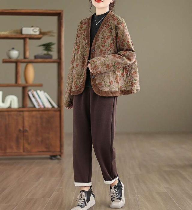 冬新作 予約商品 大きいサイズ レディース カーディガン 小花柄 総柄 ボタンカーディガン トップス コーデュロイパイピング LL 3L 4L 5L 韓国ファッション かわいい 大人 30代 40代 50代 冬服 202310の通販は