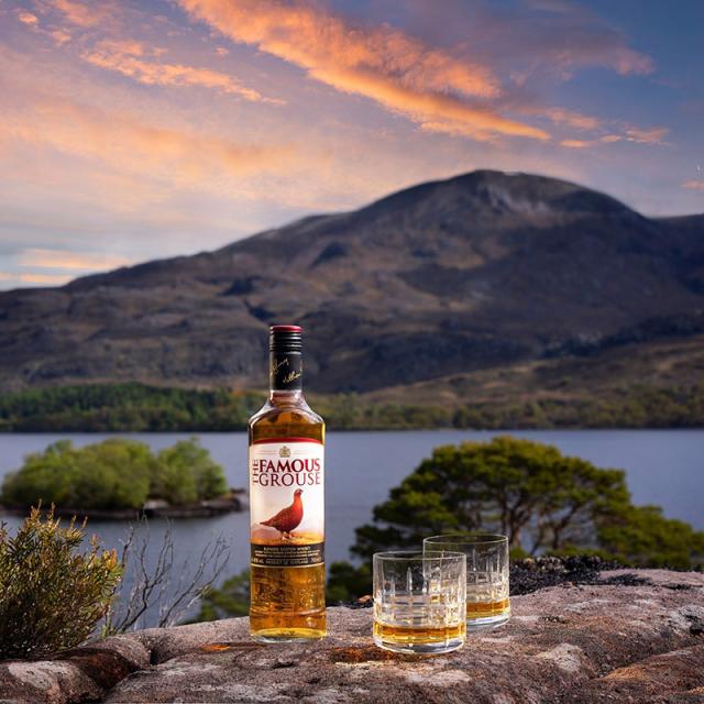 ストア ウイスキー フェイマスグラウス 2本セット 先着 ザ・フェイマス