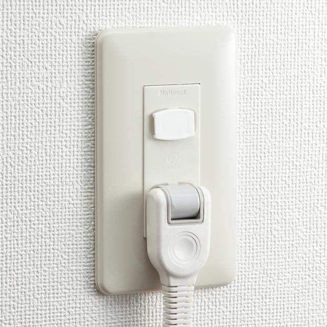 （まとめ買い）サンワサプライ コンセント安全キャップ 2P用 100個入 ホワイト TAP-CAP2P100 〔×3〕 【北海道・沖縄
