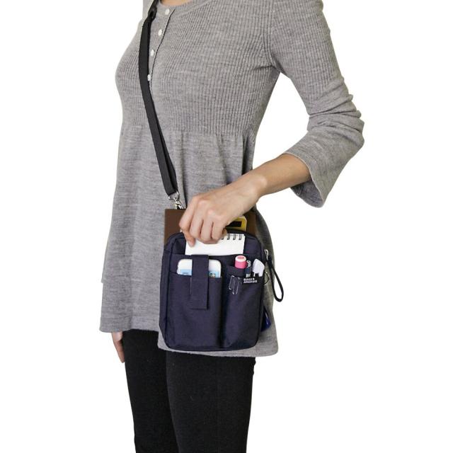 クツワ 文具エプロンバッグ ホルダー ブラック Be007bkの通販はau Pay マーケット フジックス