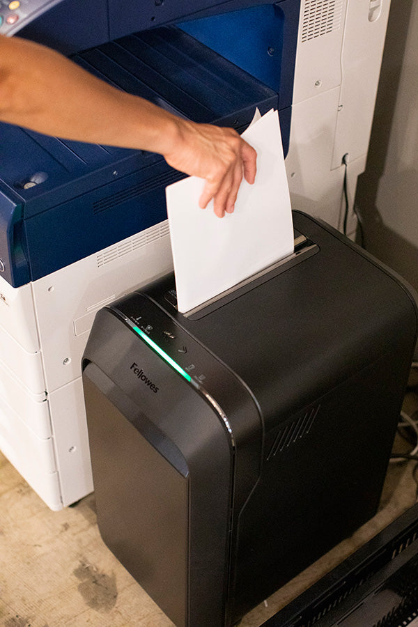 フェローズ 電動 シュレッダー ブラック LX220 【北海道・沖縄・離島