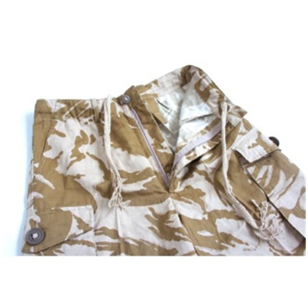 イギリス軍 放出 デザートDP Mショートパンツ ライトウェイト P S097NN 80サイズ 〔 デットストック 〕 〔 未使用 〕 【北海道・沖縄・離島配送不可】 イギリス軍 放出 デザートDP Mショートパンツ ライトウェイト P S097NN