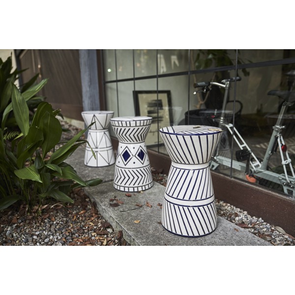 モダン スツール/サイドテーブル 〔直径30×高さ45cm C〕 陶器製 屋外対応 〔リビング インテリア家具 エクステリア〕の通販は