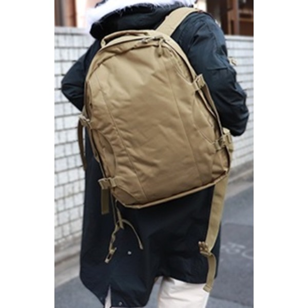 オランダ特殊部隊タイプ 3WAYバックパック コヨーテ 【北海道・沖縄