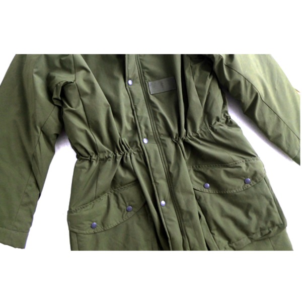 US製デュポン社高性能超軽量“ソロナ"中綿使用スウェーデン軍M90コールドウェザーパーカーレプリカ グリーン L 【北海道・沖縄・離島配送不可】