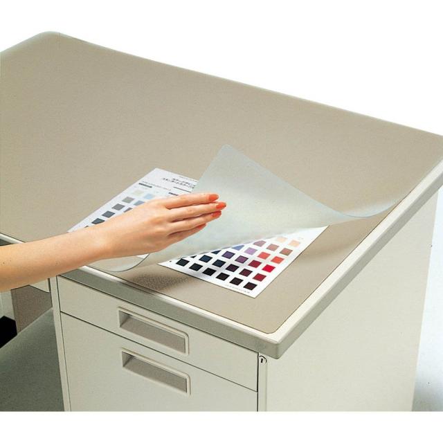 （まとめ買い）コクヨ デスクマット 軟質(再生オレフィン系樹脂) 下敷き付 ツヤ消し 1047×622 マ-616M 〔×3〕の通販は 25,006円