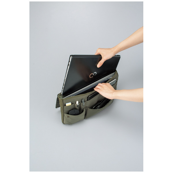 （まとめ買い）コクヨ BIZRACK バッグインバッグ 13.3インチノートPC収容 ヨコ グリーン カハ-BRB130DG 〔×3〕 【北海道・沖縄・離島配送不可】