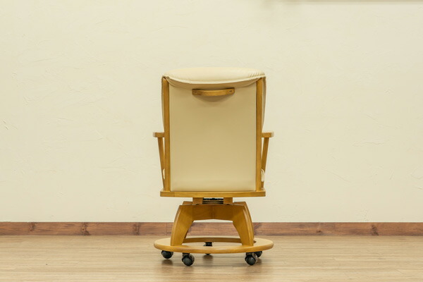 MEGAN キャスター付きダイニングチェア ダークブラウン （DBR