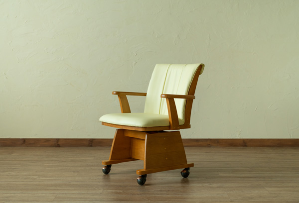 NEW　キャスター付き回転式チェア　ダークブラウン NEW キャスター付き回転式チェア ダークブラウン ダイニング チェア