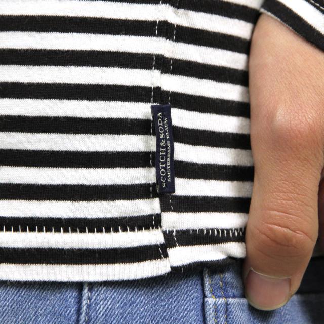 スコッチアンドソーダ SCOTCH＆SODA 正規販売店 メンズ クルーネック 長袖ポケットTシャツ AMS BLAUW PRINTED ARTWORK POCKET LONG SLEEVE STRIPE TEE D 147879 17 COMBO A 父の日 プレゼント ラッピング_5
