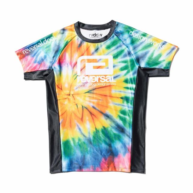 リバーサル メンズ ラッシュガード 正規販売店 REVERSAL タイダイ 半袖 クルーネック TIE DYE SHORT RASH GUARD ﾀｲﾀﾞｲ rv25ss604-MX RED-BLUE-YELLOW