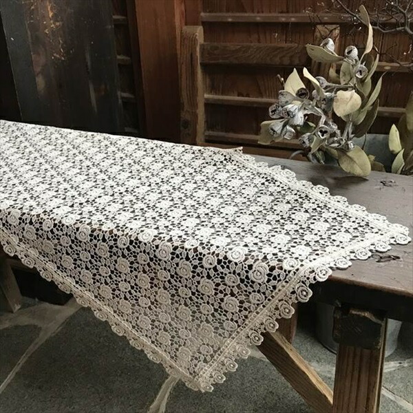 プティトゥホワイトローズシリーズ テーブルセンター35 80cm クッション ファブリック テーブルクロス Wk24 L3 可愛い 白 ローズ 刺の通販はau Pay マーケット 全品送料無料ゆとり生活研究所