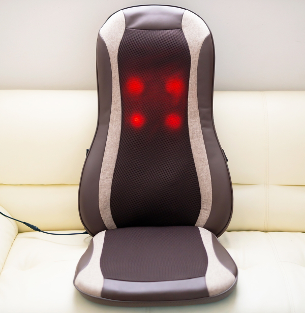 モンデール コンパクトマッサージシート 極上たたき CM3 座椅子