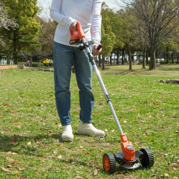 NEW充電式コードレス4WAY草刈り機 草刈り機 ガーデニング機器 充電式