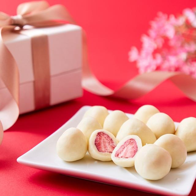 直送品・贅沢まるごといちごのホワイトチョコ 250g×4個セット チョコレートスナック チョコレート 日本製 国産 個包装 子供 キッズ おやつ お菓子 お茶菓子 手土産 来客 プレゼント バレンタイン ホワイトデー 義理チョコ クリスマス バレンタイン おすすめ 人気