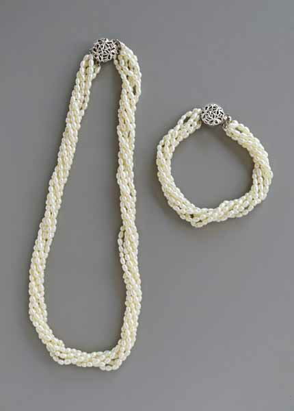 湖水 淡水 真珠6連ロングネックレス コンバーチブルタイプ SV925 ネックレス ペンダント 真珠 パール 淡水真珠 湖水真珠 パールネックレス 真珠ネックレス カジュアル 普段使い レディース 女性用 婦人用 母の日 誕生日 バースデー プレゼント ギフト 贈り物 お祝い 贈答品