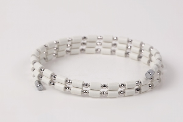 COREFORCE 健康ブレスレット ホワイト・シルバー COREFORCE ビーズ