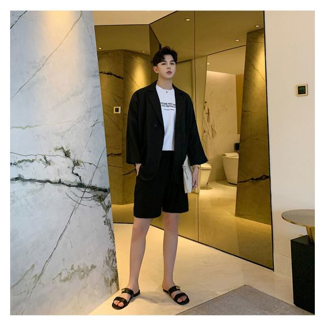 韓国 ファッション メンズ ワンランク上のおしゃれ用 メンズ ゆったり サマースーツ ハーフパンツ ショーツ 七分袖 テーラード セットアの通販はau Pay マーケット ビッグバンフェローズ