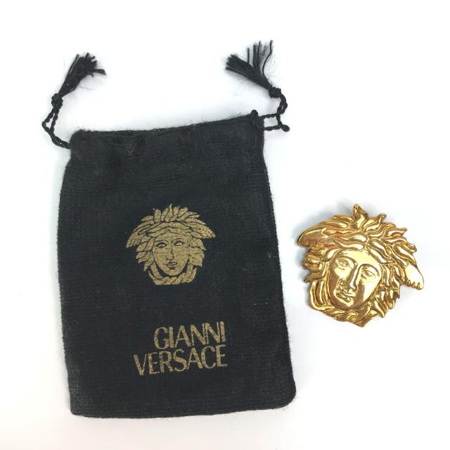 あす着 Versace ヴェルサーチ ジャンニヴェルサーチ メデューサ ブローチ レディースの通販はau Pay マーケット ブランドショップ リファレンス