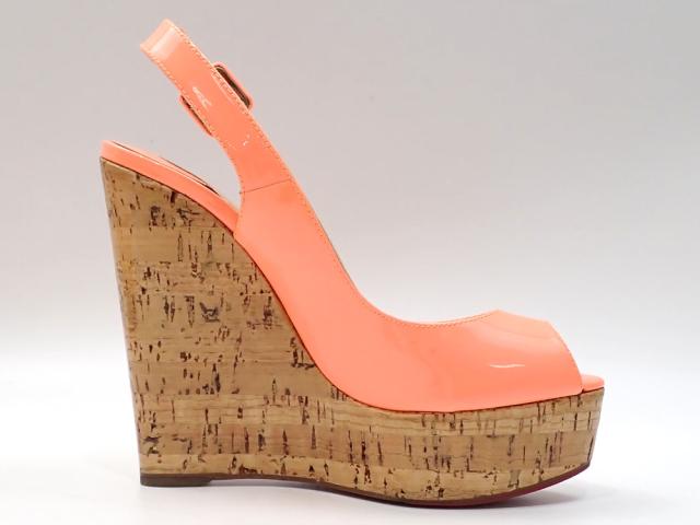 中古 クリスチャンルブタン サンダル レディース ウェッジソール パテントレザー オレンジ系 サイズ35 22.0cm コルク 古着 アパレルの通販は 中古 クリスチャンルブタン サンダル レディース ウェッジソール パテントレザー オレンジ系 サイズ35 22.0cm コルク 古着 アパレルの通販は