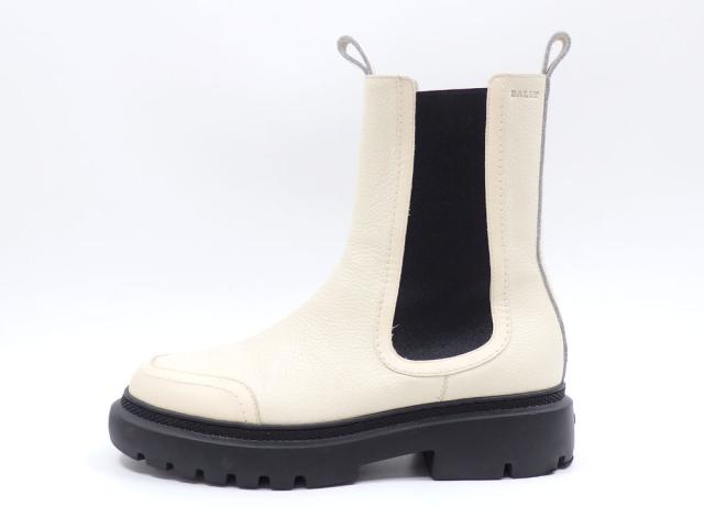 中古 バリー サイドゴア ブーツ レディース ラウンドトゥ ショート レザー アイボリー ブラック 23.0cm 38 古着 アパレル