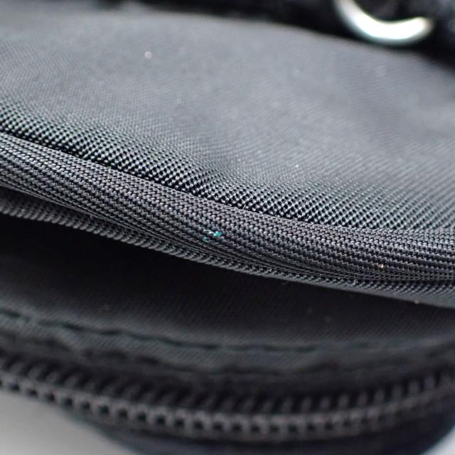 中古 プラダ ショルダーバッグ ブラック 黒 ナイロン 斜め掛け レディース メンズの通販は