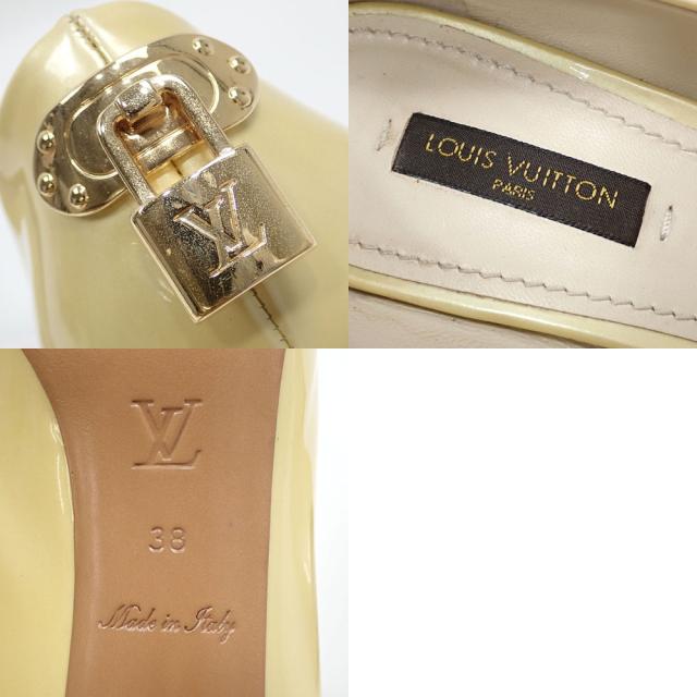 中古 ルイ ヴィトン パンプス レディース ホワイト系 24.5cm 38 エナメル オープントゥ パドロック ハイヒール 古着 アパレル