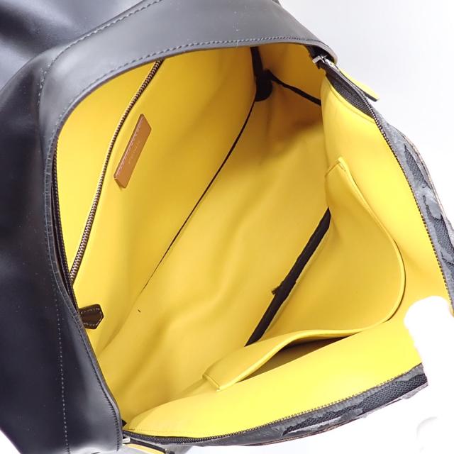 中古 フェンディ リュックサック ズッカ メンズ ブラウン イエロー PVC 7VZ042 中古 フェンディ リュックサック ズッカ メンズ ブラウン イエロー PVC