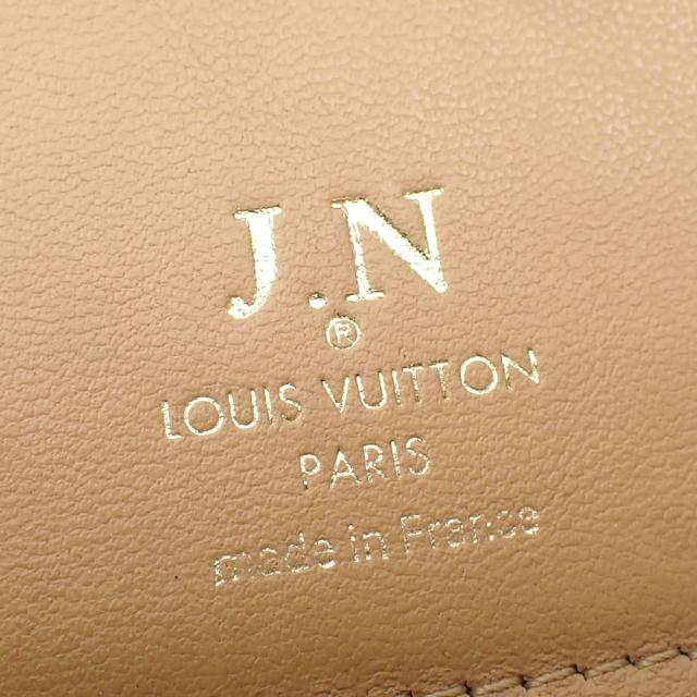 中古 ルイ・ヴィトン 二つ折り 長財布 カプシーヌ LV ヴェルティカル ウォレット レディース M81330 ノワール トリヨンレザー イニシャル入_6