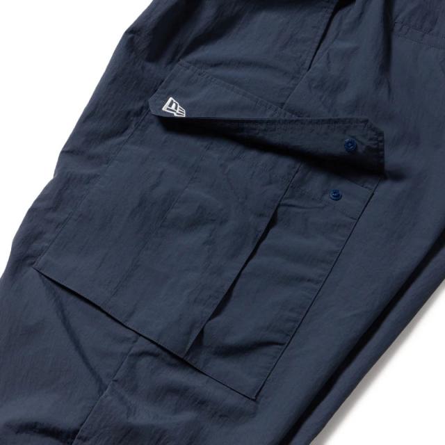 ニューエラ メンズ ナイロンカーゴパンツ NEW ERA オーバーサイズド ナイロン カーゴパンツ ネイビー ボトムス ユニセックス 14682660_6