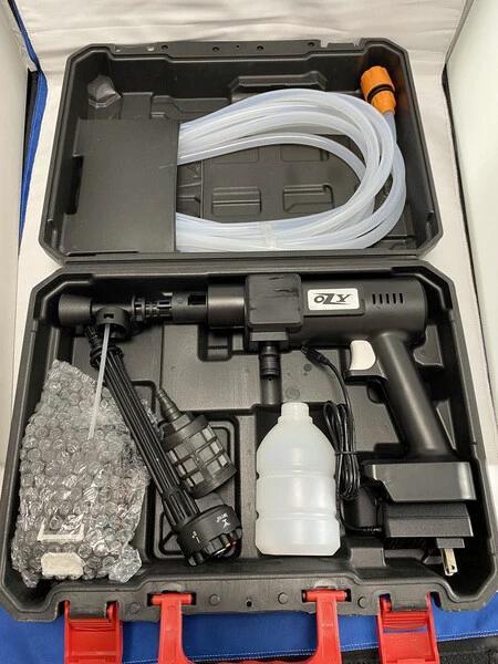 コードレスでどこでも使える洗浄ガン。大容量バッテリー搭載で連続使用