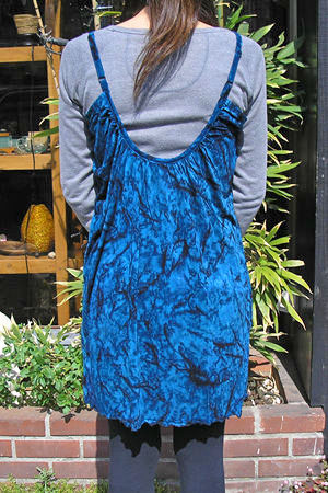 タイダイ キャミソールチュニック 青 アジアン雑貨 バリ雑貨 ファッション レディース キャミソール チュニック 衣類 メール便可 布類の通販はau Pay マーケット アジアン雑貨 インテリアangkasa