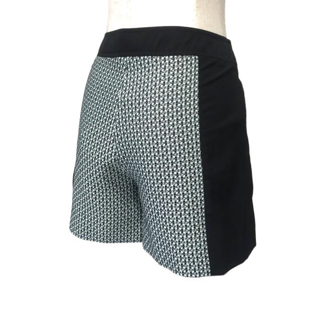 新品】 iBLUES イブルース イタリア製 ショートパンツ (ハーフパンツ  