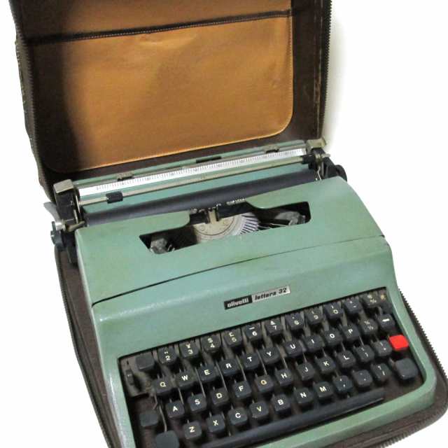 Vintage old GUCCI×Olivetti ヴィンテージ オールド グッチ×オリベッティ イタリア製 モノグラムケースタイプライター  134920の通販はau PAY マーケット - JIMU | au PAY マーケット－通販サイト