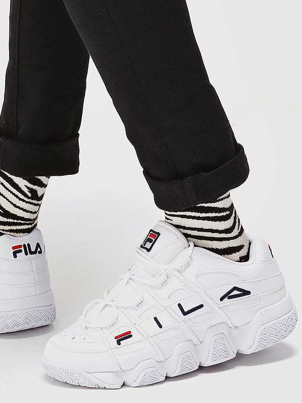 Fila フィラ スニーカー 厚底 メンズ レディース ユニセックス ダッドシューズ ダッドスニーカー Barricade Xt 97 バリケード 白 ホワイの通販はau Pay マーケット Rodeo Bros