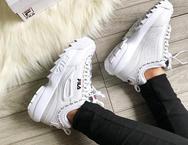 Fila フィラ スニーカー レディース メンズ ユニセックス 厚底 白 ホワイト おしゃれ ダッドシューズ ダッドスニーカー Disruptor 2 Tapeの通販はau Pay マーケット Rodeo Bros