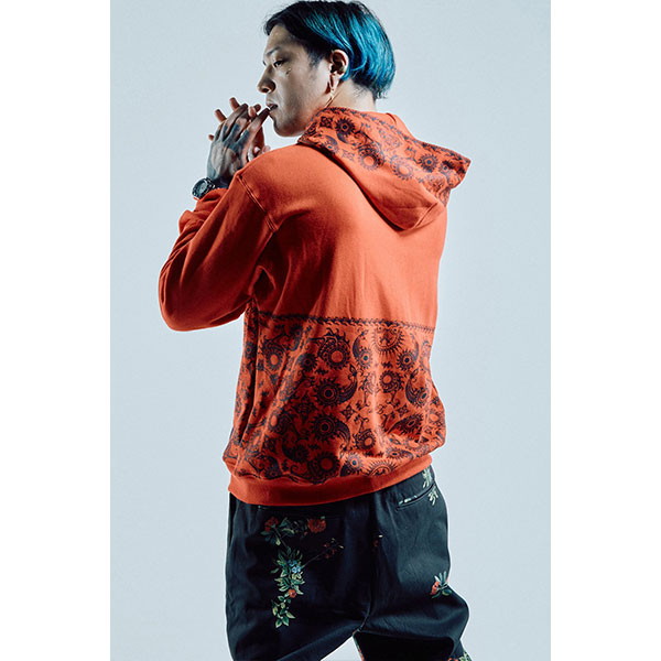 Zephyren ゼファレン PAISLEY PARKA REDの通販はau PAY マーケット