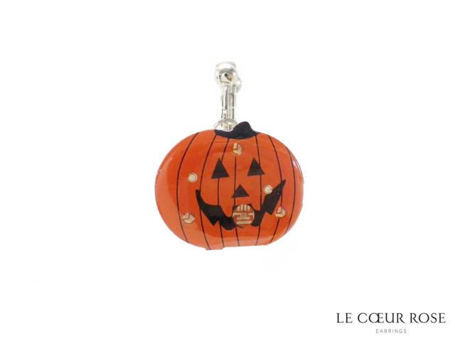 片耳用 ハロウィン かぼちゃ ジャック オ ランタン 揺れて光るネジバネ式イヤリング イアリングの通販はau Pay マーケット イヤリング専門店 ルクールロゼ