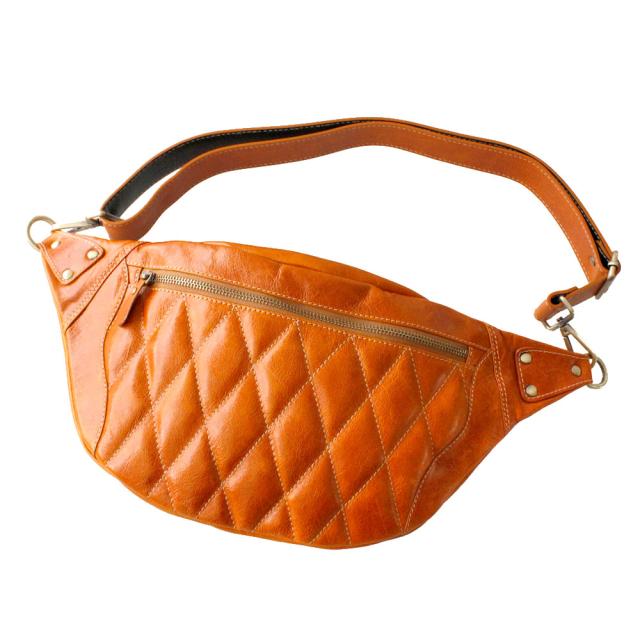 本革 レザーバッグ ボディバッグ ダイヤキルティング スリングバッグ