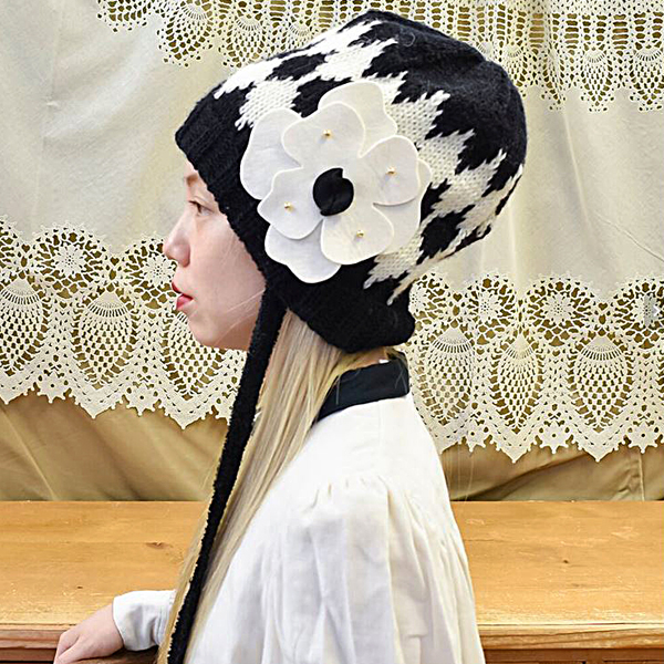 かわいい ニット帽 バラ色の帽子 レディース 秋冬 帽子 送料無料 ダイヤ柄ニットキャップ Barairo no boushi 花付き ニットキャップ 全3色 クロ/ワイン/グリーン [beanie cap] 女性 プレゼント 帽子 クリスマス ギフト ラッピング無料 送料無料_17